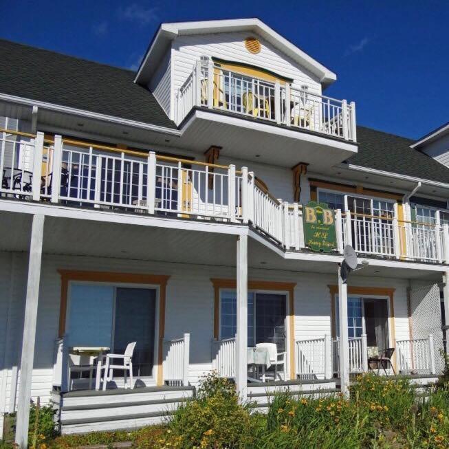 La Maison Harvey&Lessard Tadoussac Luaran gambar